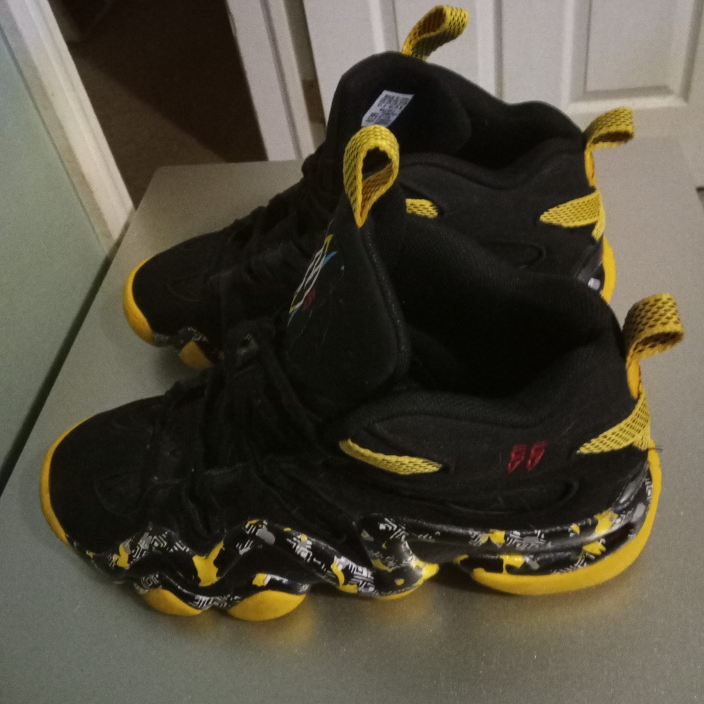 Men's Adidas Crazy 8 'Mutombo' size 9.5